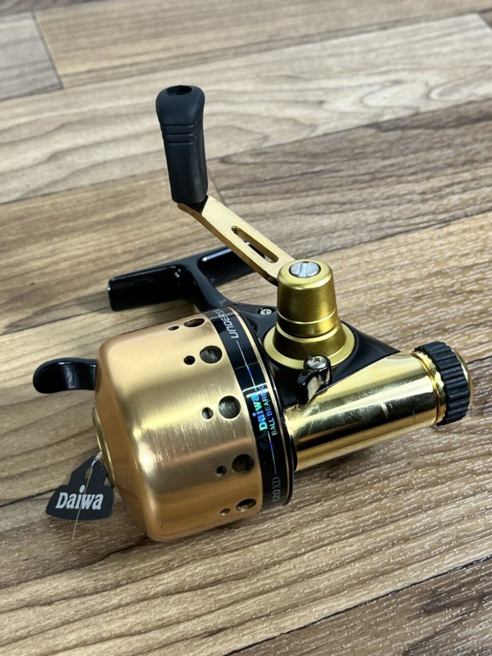 DAIWA 120XD UNDERSPIN CLOSED FACE SPINCASTING REEL Fishing - Picture 4 of 11